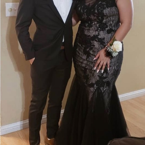 Size 14 Prom/Formal Dress - Picture 1 of 4